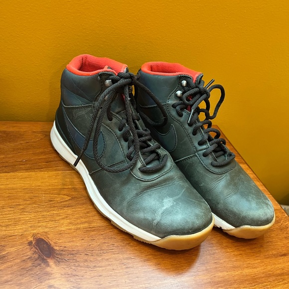 Nike Acorra Sneakerboot size 8 - Picture 2 of 7